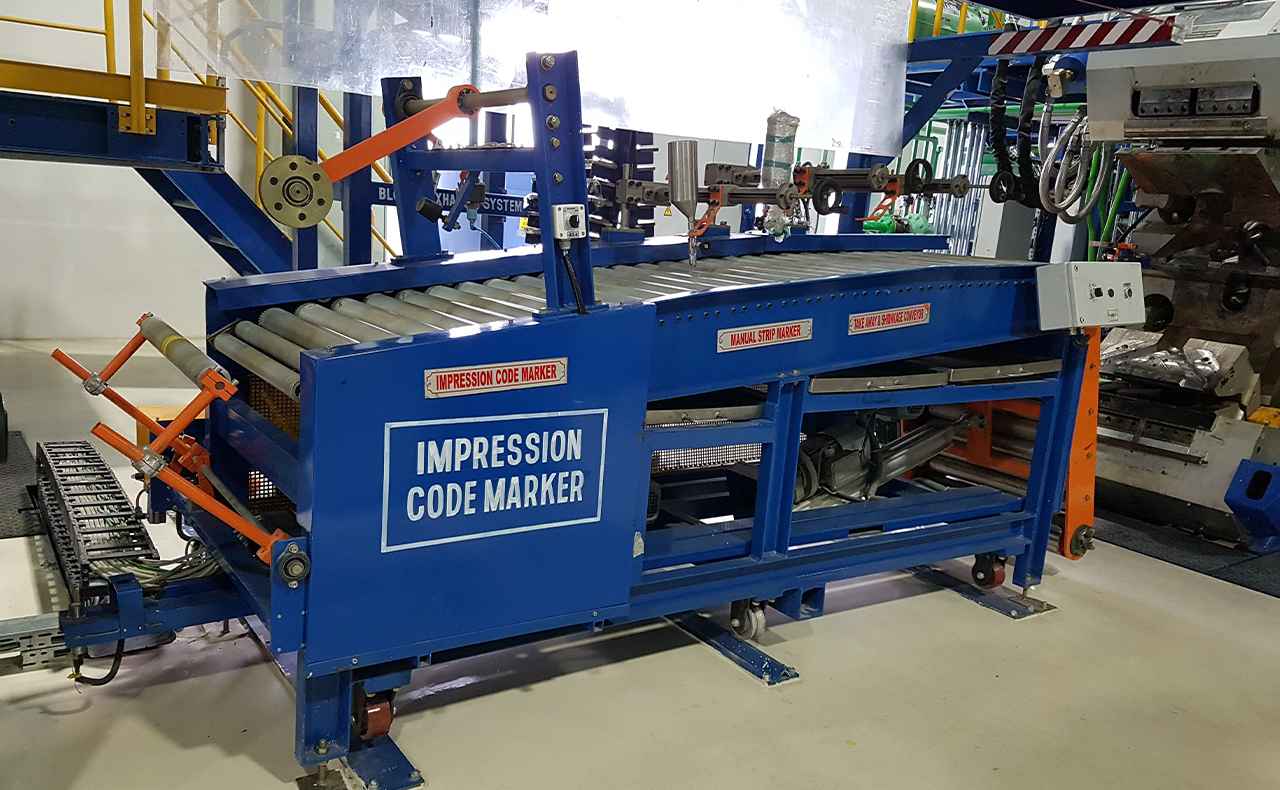 Take Away With Shrinkage Conveyor
